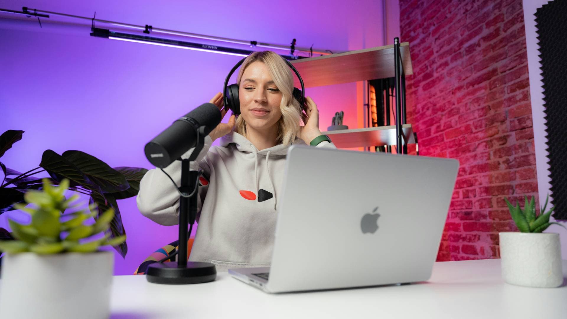 Create a content creators starter pack meme!