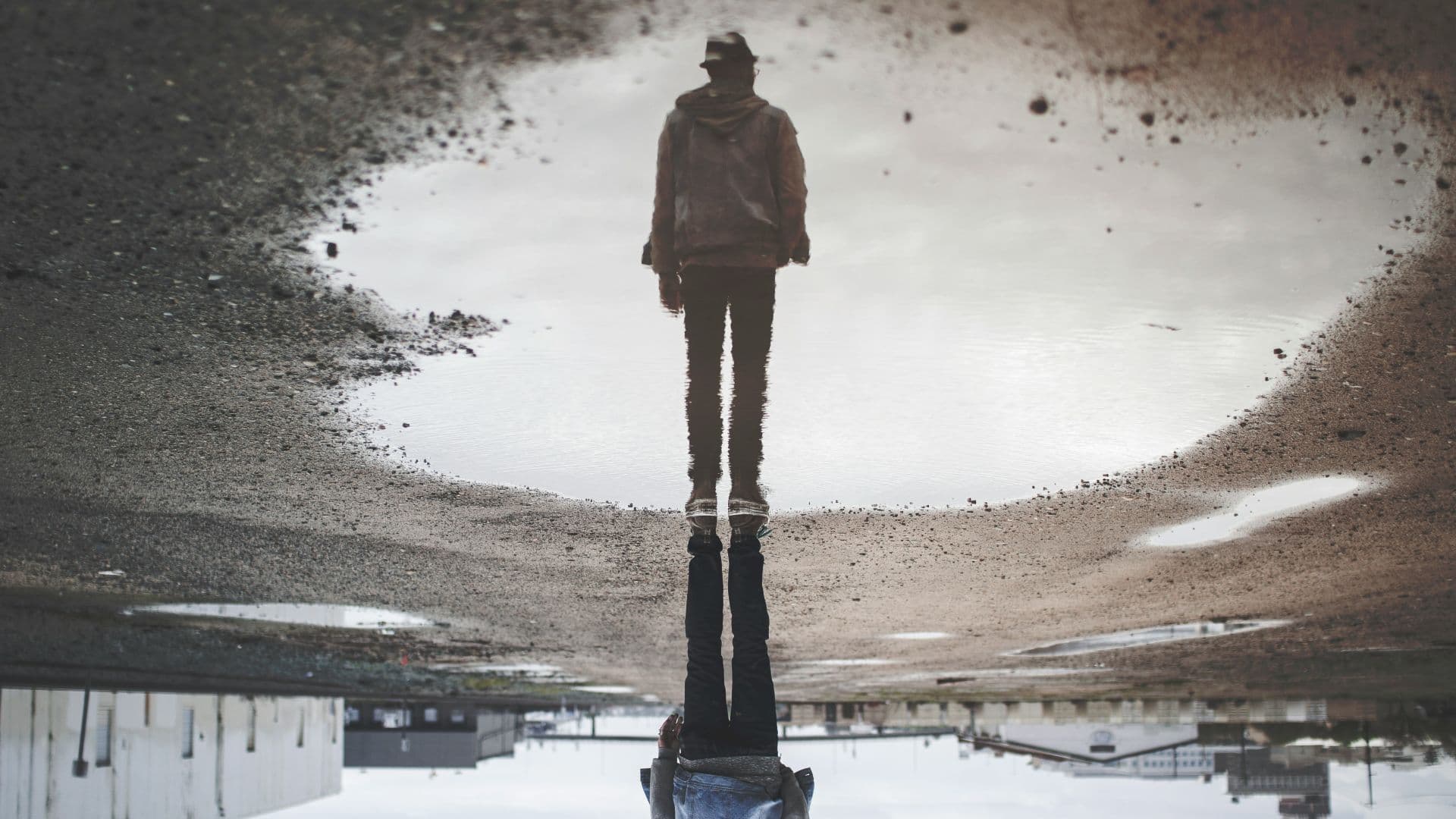 Describe a book or comic plot... badly!